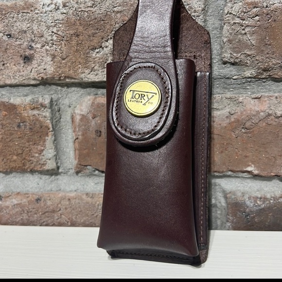 TORY Leather Co. brown leather belt accessory - Picture 11 of 11